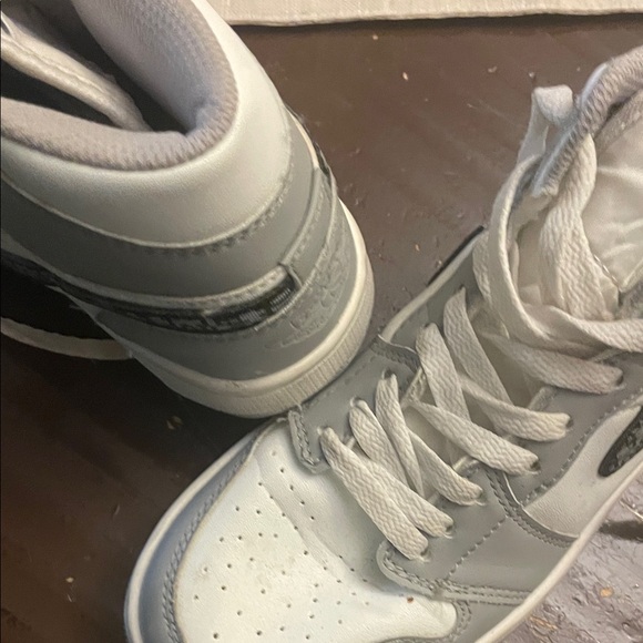 Jordan Classic Gray and White Sneakers - Picture 7 of 7